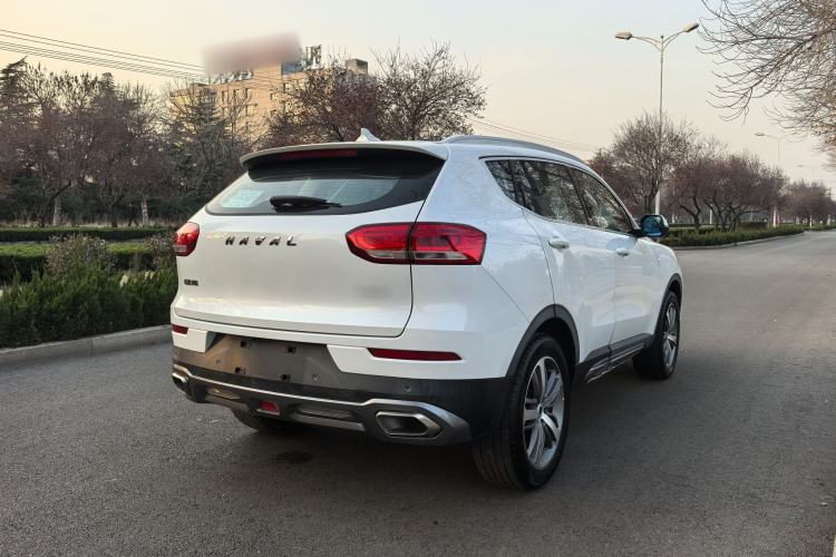 Used Haval H6 2017 Red-Label 1.3T Automatic Two-Wheel Drive ZhiShang Model
