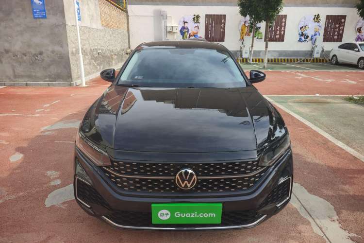 Used Volkswagen Passat 2022 330TSI Starry Elite Edition Custom Version
