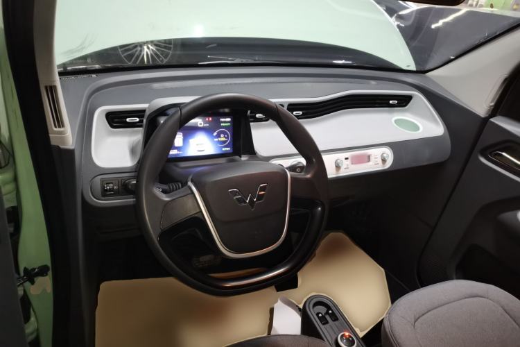 Used Wuling Hongguang MINIEV 2022 Macaron Premium Model – Lithium Iron Phosphate
