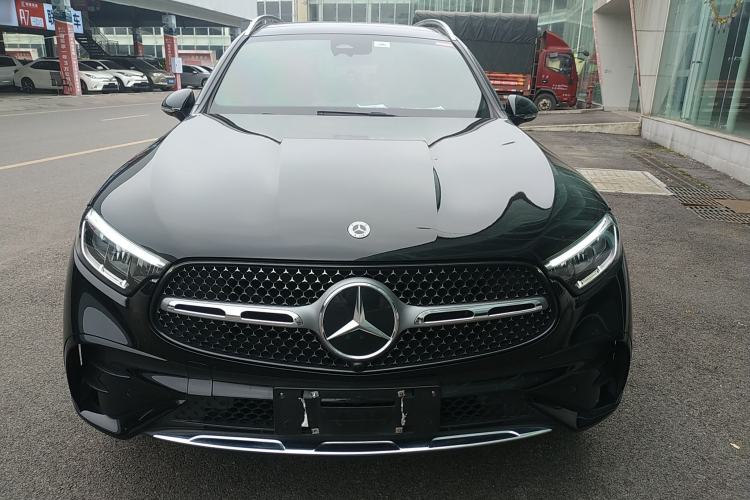 Used Mercedes-Benz GLC 2023 GLC 260 L 4MATIC Luxury Model 5 Seats
