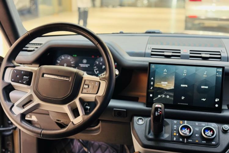 Used Land Rover Defender 2023 Facelift 110 3.0T P400 X-DYNAMIC HSE
