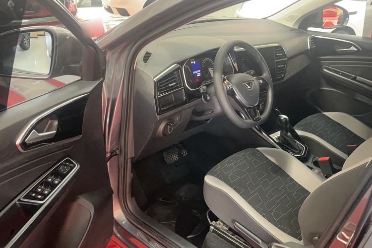 Used Jetta VS5 2022 280TSI Automatic Trendy Pro Version
