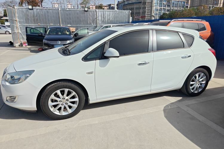 Used Buick GT 2014 XT 1.6L Automatic Fashion Edition
