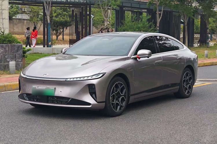 Used  A07 2024 All-Electric "True Fragrance" Edition 710 Flagship Model
