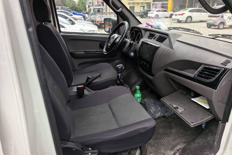 Used  Yufeng EM26 2023 Standard Edition 41.472 kWh Henan Lithium Power
