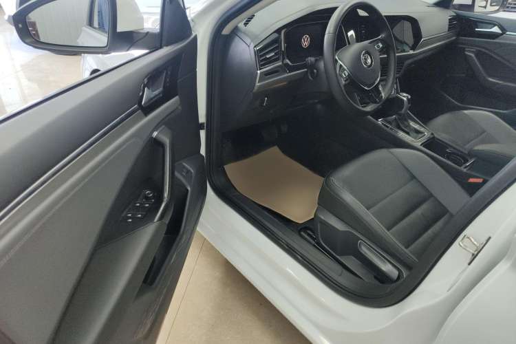 Used Volkswagen Sagitar 2021 200TSI DSG Excellence Edition
