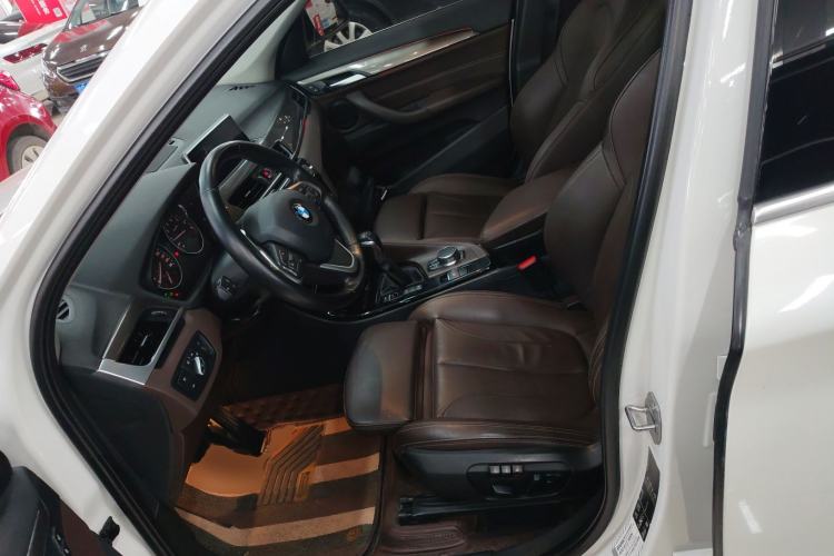 Used BMW X1 2016 xDrive20Li Luxury Model
