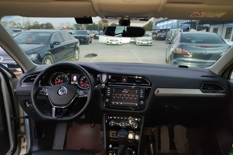 Used Volkswagen Tiguan L 2017 380TSI Automatic All-Wheel-Drive Luxury Edition
