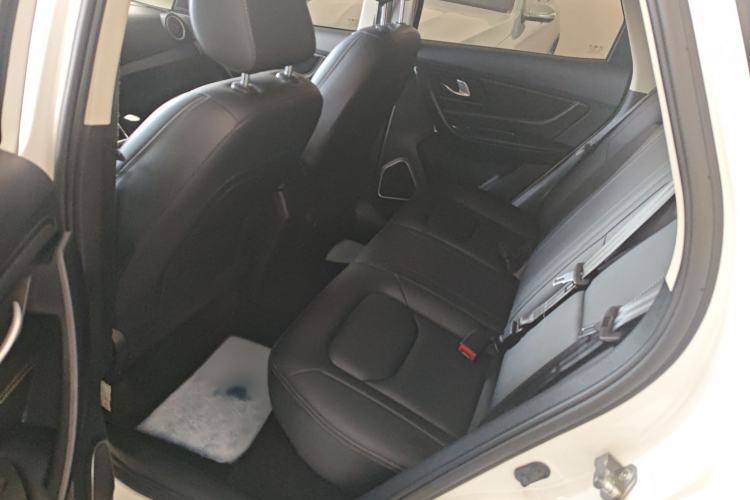 Used Bestune X40 2019 1.6L Manual Luxury Model China VI Standard