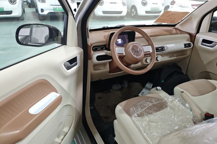 Used Wuling Hongguang MINIEV 2024 3rd Generation 215km Youth Edition
