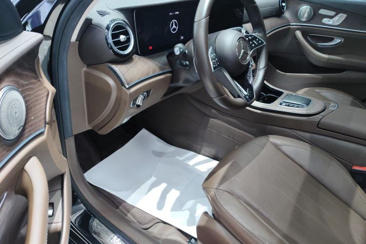 Used Mercedes-Benz E-Class 2023 Updated E 300 L Fashion Edition
