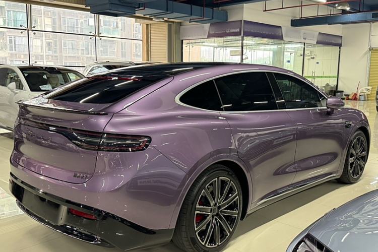 Used Hima Luxeed R7 2024 All-Electric 736 km Ultra
