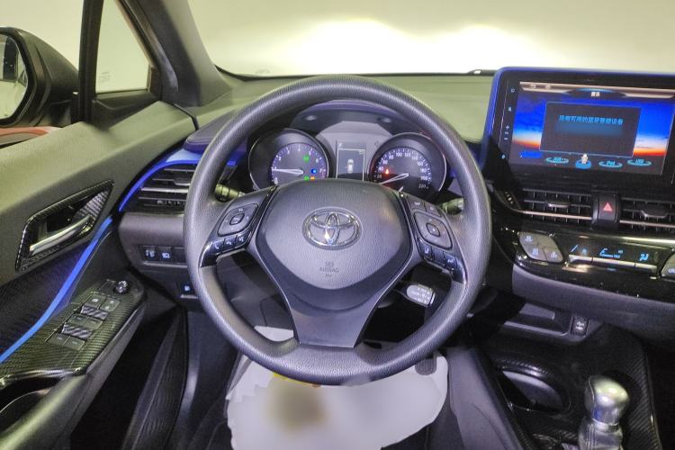 Used Toyota C-HR 2018 2.0L Coolway Leading Edition China V Standard
