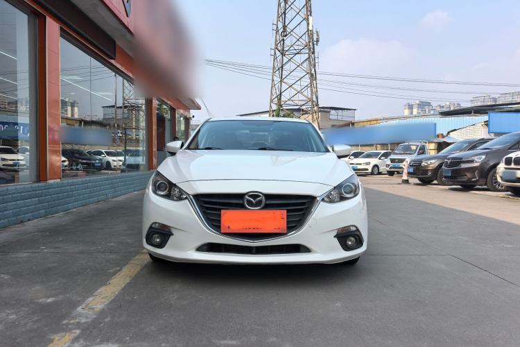 Used Mazda Mazda 3 Axela 2016 Sedan 1.5L Manual Luxury Model
