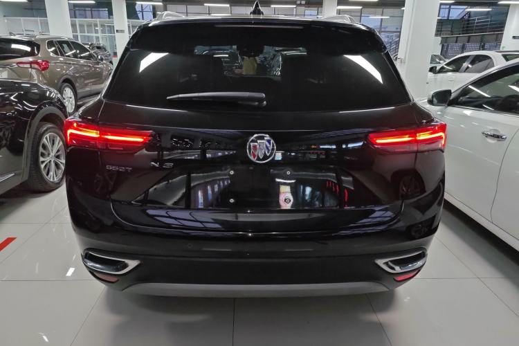 Used Buick Envision 2022 Encore S 552T Two-Wheel-Drive Luxury Model
