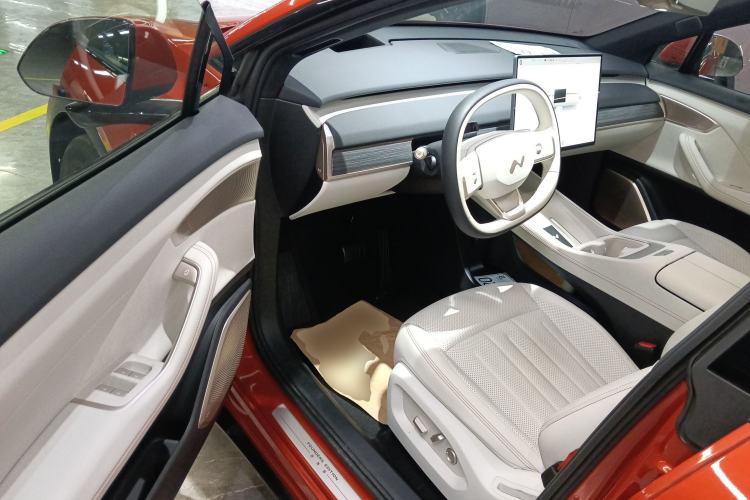 Used ONVO L60 2024 60 kWh Rear-Drive Version