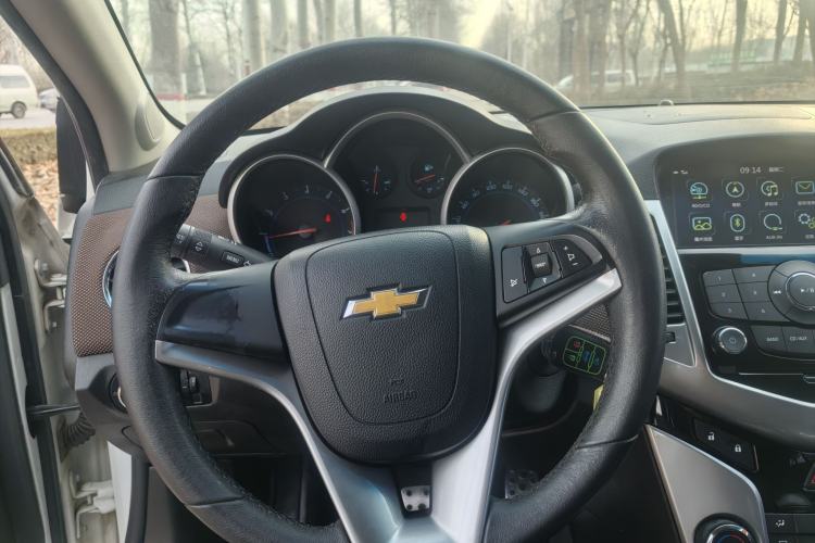 Used Chevrolet Cruze 2013 Hatchback 1.6L Automatic Luxury Model
