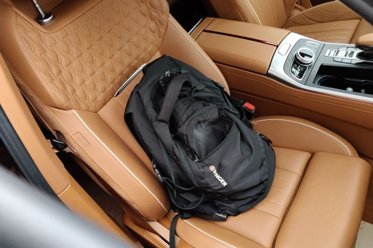 Used Hongqi H9 2023 2.0T Smart Connect Flagship Edition
