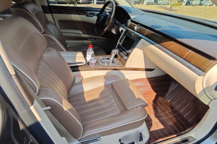 Used Volkswagen Phaeton 2012 3.6L Deluxe Custom Edition