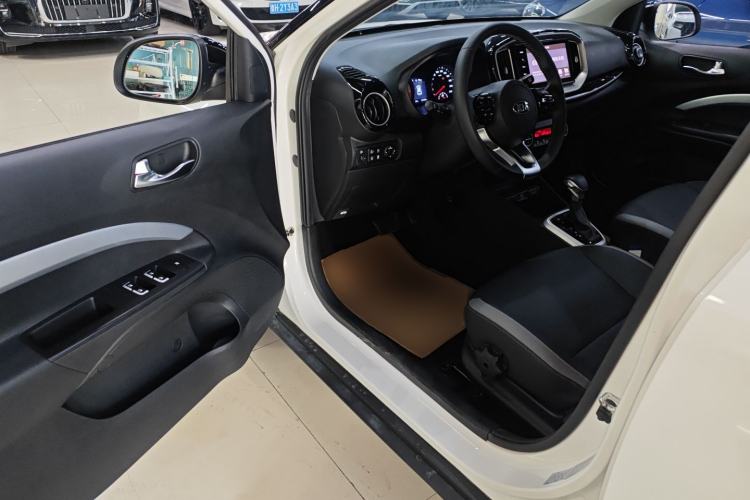 Used Kia Stonic 2019 1.4L Automatic Sport Edition China VI
