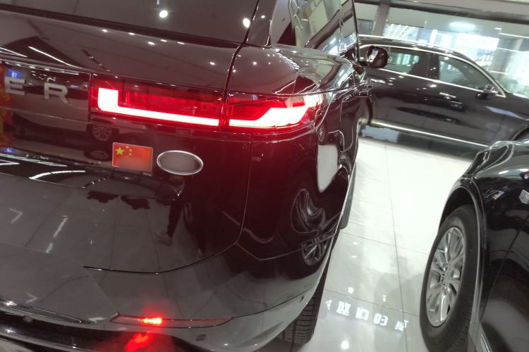 Used Land Rover Range Rover Sport 2024 400PS Dynamic SE
