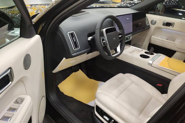 Used Li Auto L7 2023 Pro Model
