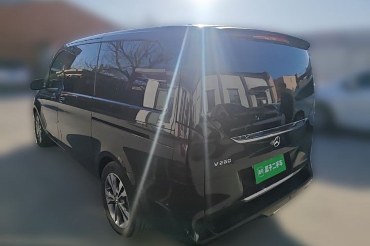 Used Mercedes-Benz V-Class 2018 V 260 Avantgarde Edition China VI