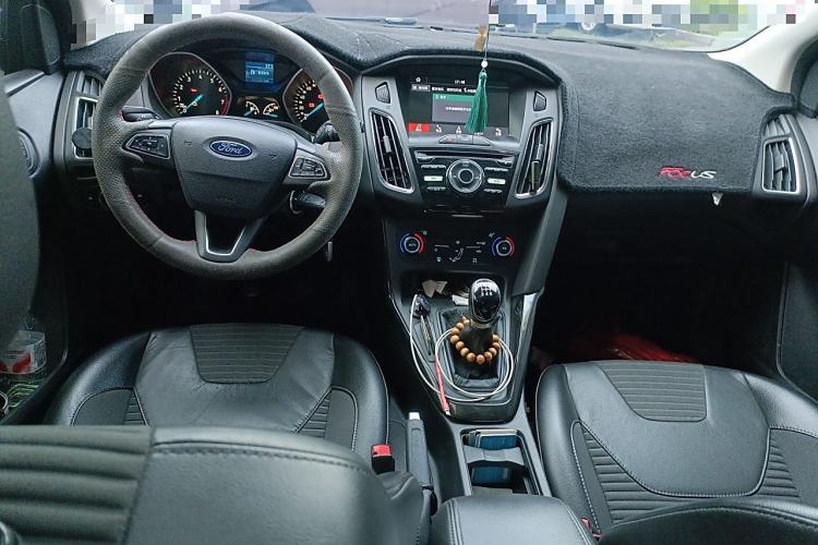 Used Ford Focus 2017 Hatchback 1.6L Manual Fashion Edition SmartDrive Version
