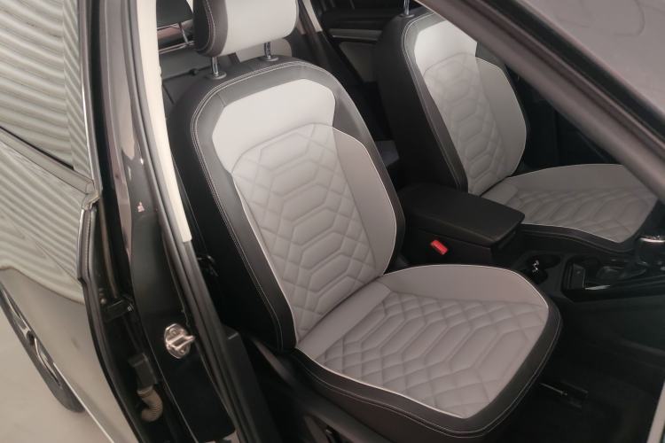 Used Volkswagen Tayron 2023 330TSI Two-Wheel-Drive Luxury Plus Advanced Version
