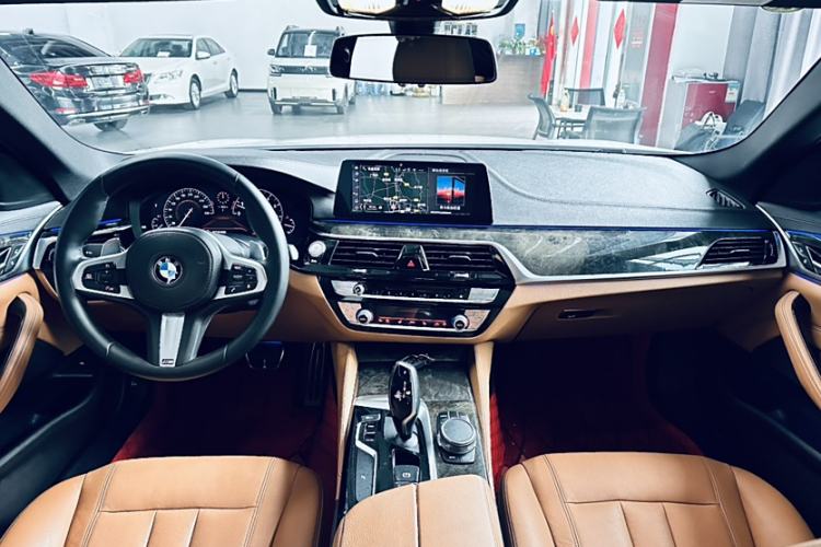 Used BMW 5 Series 2019 530Li xDrive M Sport Package
