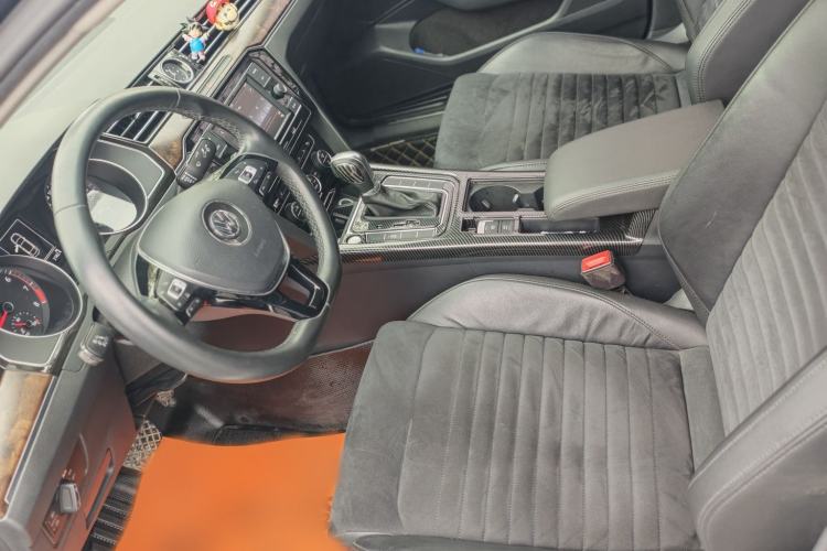 Used Volkswagen Magotan 2018 330TSI DSG Luxury Model
