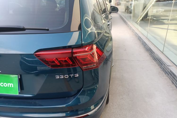 Used Volkswagen Tiguan L 2023 330TSI Automatic Two-Wheel Drive R-Line Enjoyment Edition
