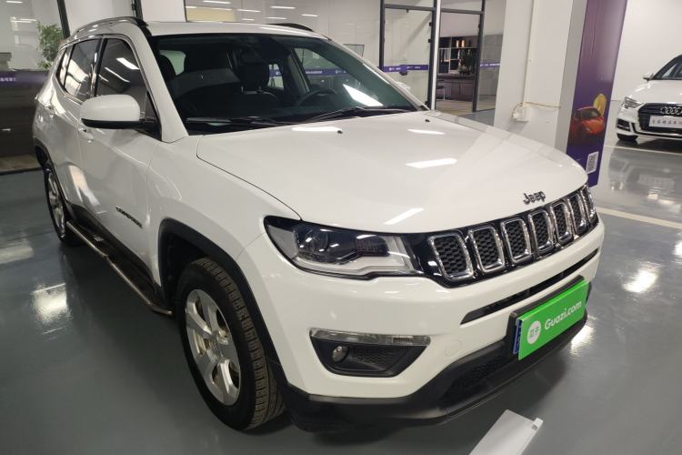 Used  Compass 2020 220T Automatic Leading Edition
