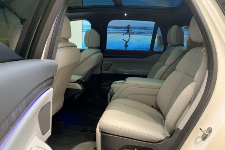 Used Nio ES8 2023 75 kWh Executive Edition