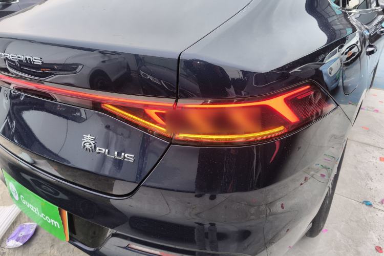 Used BYD Qin PLUS 2024 HONOR Edition DM-i 55KM Leading Model
