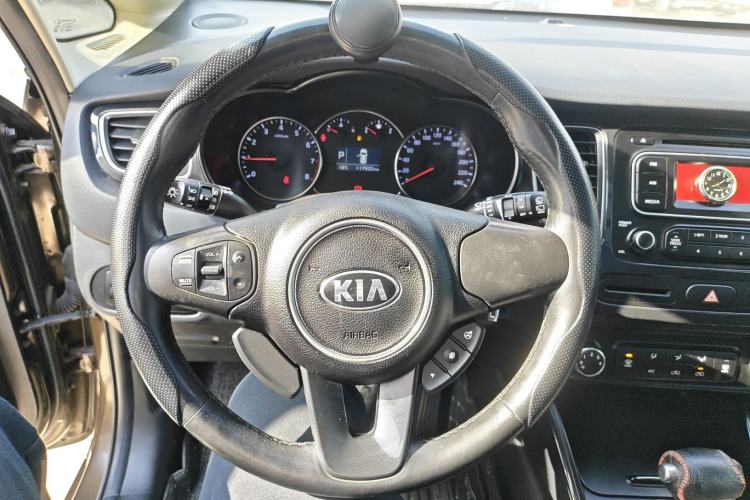 Used Kia Carens 2013 2.0L 7-Seater Automatic Comfort Edition China IV Standard
