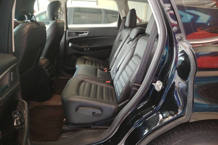 Used Ford Edge 2018 Facelifted EcoBoost 245 Two-Wheel Drive Platinum Edition 5 Seats China VI Standard
