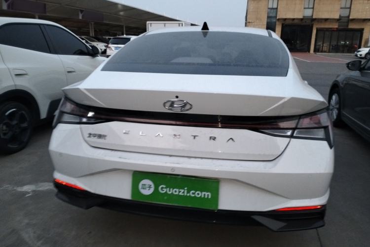 Used Hyundai Elantra 2022 1.5L CVT LUX Prestige Edition
