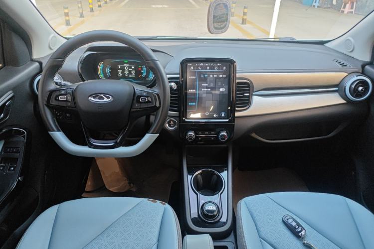 Used Chery Little Ant 2022 Restyled Version Sweet Pink Edition Half-Sugar Version 28.8 kWh 30 kW 301 km
