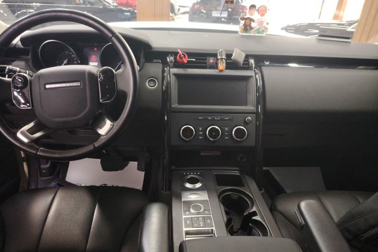 Used Land Rover Discovery 2019 3.0 SC V6 SE