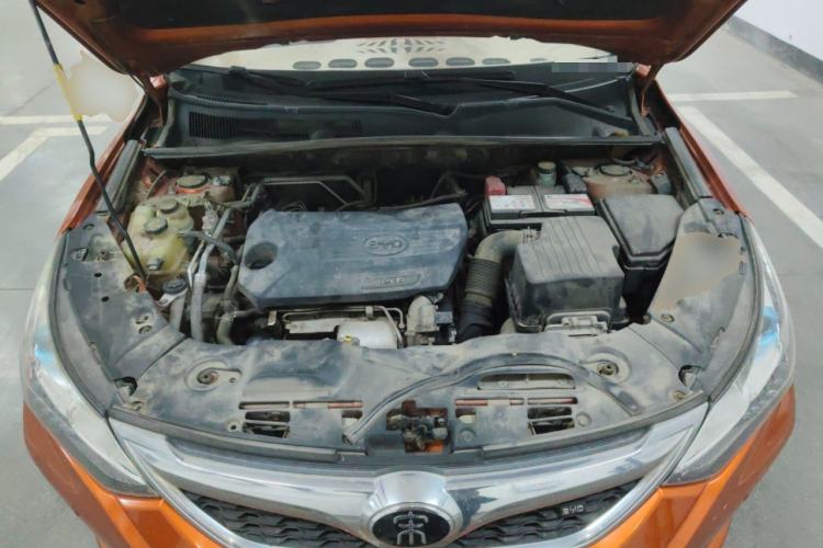 Used BYD Song 2016 Gaishi Edition 1.5TI Manual Haoya Model
