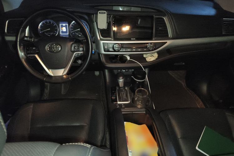 Used Toyota Highlander 2018 2.0T Four-Wheel Drive Luxury Version 7 Seats China VI Standard