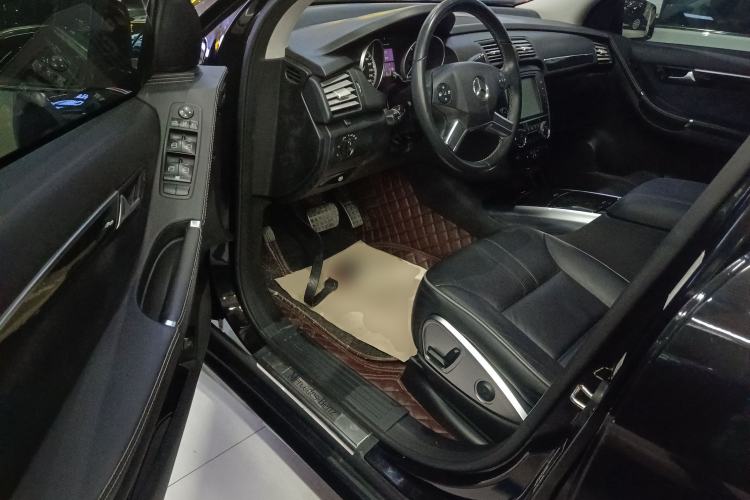 Used Mercedes-Benz R-Class 2017 R 320 4MATIC Business Edition Prestige Model