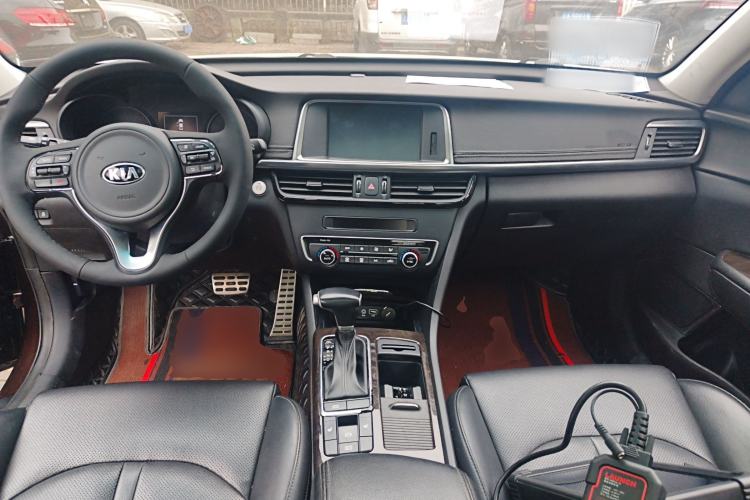 Used Kia K5 2017 2.0L Automatic 15th Anniversary Special Edition LUX
