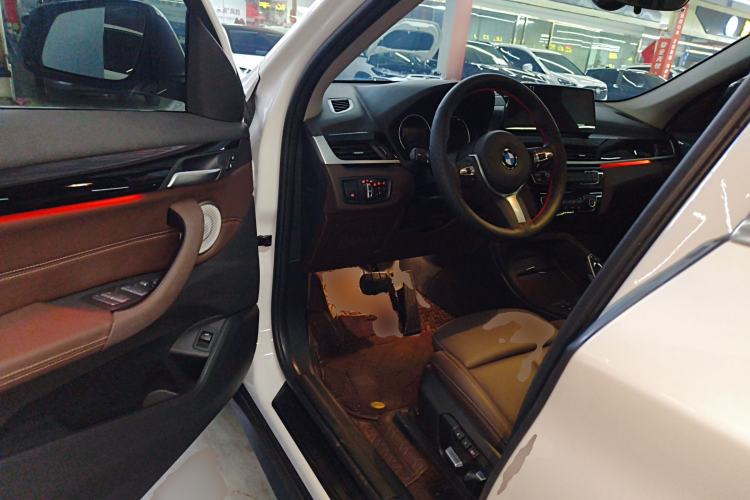 Used BMW X1 2022 sDrive25Li Leading Model
