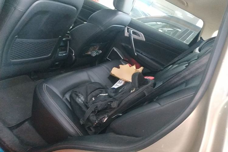 Used Geely Auto Emgrand X7 Sport 2018 1.8TD Automatic Two-Wheel Drive Smart Connect 4G Internet Edition
