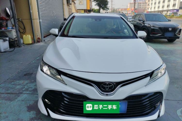 Used Toyota Camry 2018 2.0G Luxury Edition
