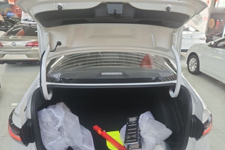 Used Volkswagen Lavida 2023 New Rui 1.5L Automatic New Yi Edition