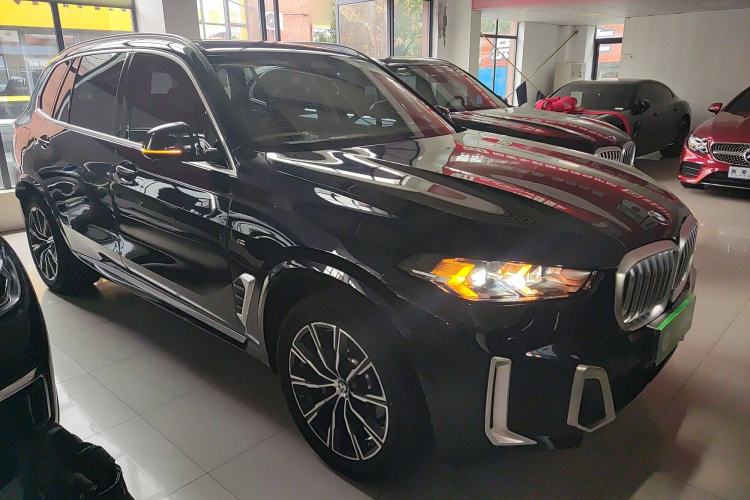 Used BMW X5 2023 xDrive 30Li M Sport Package