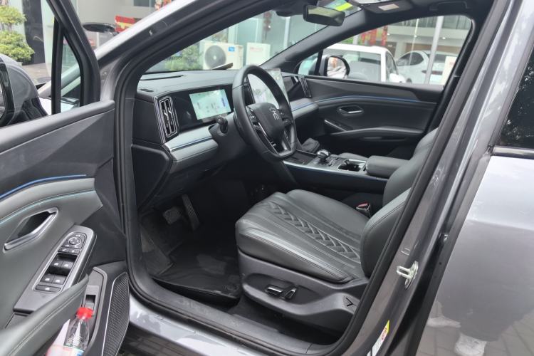 Used BYD Song L DM-i 2025 Intelligent Driving Version 160 km Beyond-Range Type